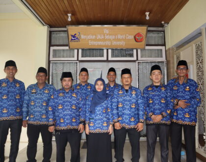 SEMBILAN PEGAWAI UPA TIK RESMI DILANTIK SEBAGAI PPPK OLEH REKTOR UNJA, SIAP DUKUNG TRANSFORMASI DIGITAL KAMPUS